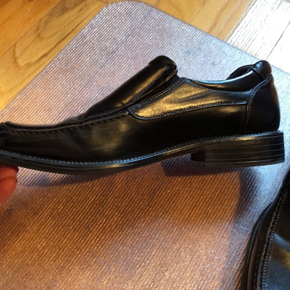 Dress shoes - Picture 2 of 4